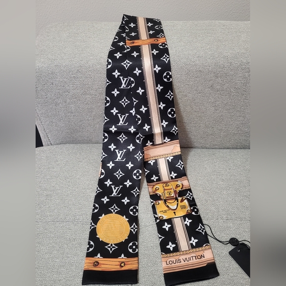 *SALE* Skinny Scarf Twilly - Picture 2 of 3